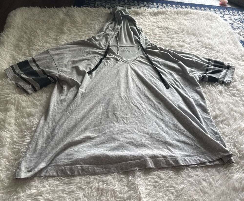 LIVI Lane Bryant Grey Short Sleeve Varsity Stripe Hoodie Top Size 22/24